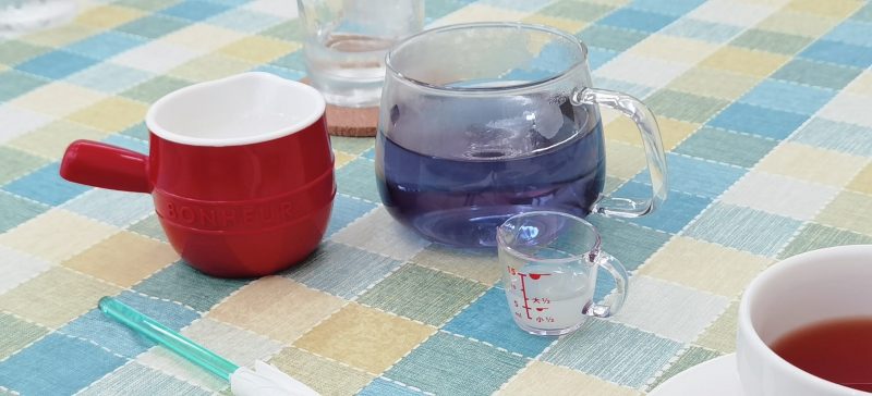 アクティプラザ琵琶の喫茶店のバタフライピー(青)